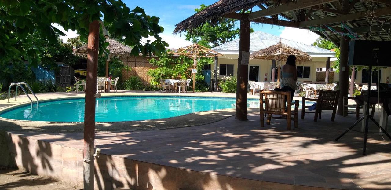 The Shark'S Tail Dive Center Otel Daanbantayan Dış mekan fotoğraf