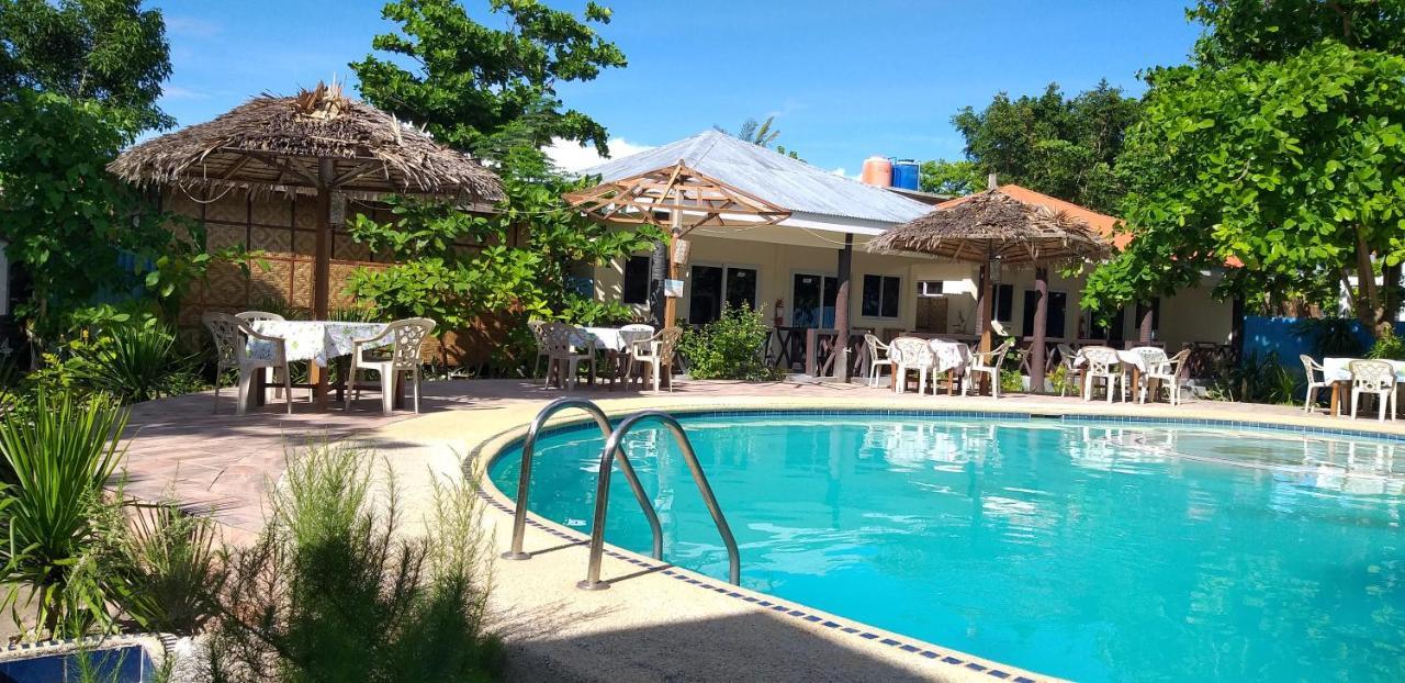 The Shark'S Tail Dive Center Otel Daanbantayan Dış mekan fotoğraf
