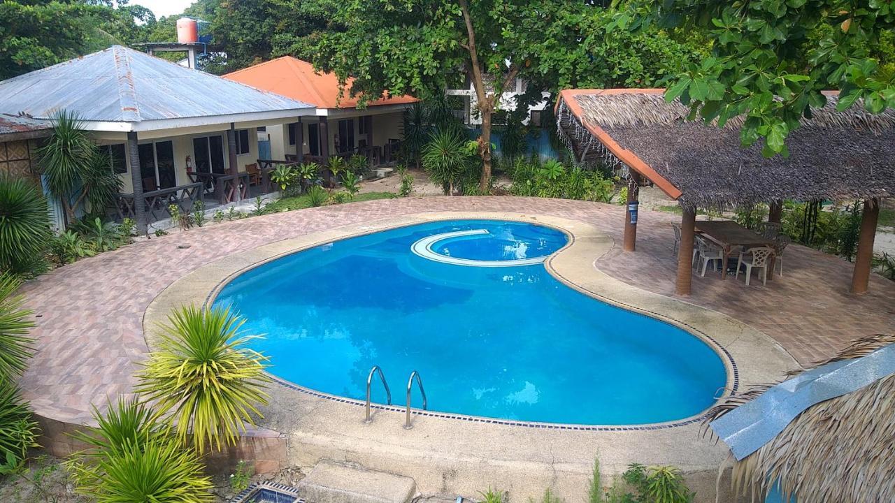 The Shark'S Tail Dive Center Otel Daanbantayan Dış mekan fotoğraf