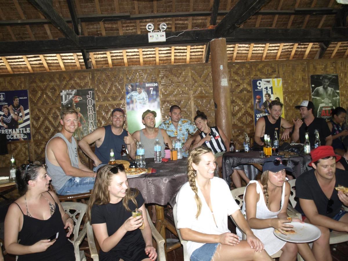 The Shark'S Tail Dive Center Otel Daanbantayan Dış mekan fotoğraf