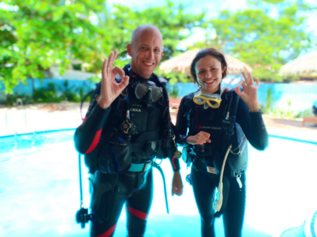 The Shark'S Tail Dive Center Otel Daanbantayan Dış mekan fotoğraf